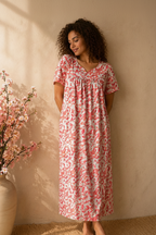 Chemise de nuit écaillée fleurie