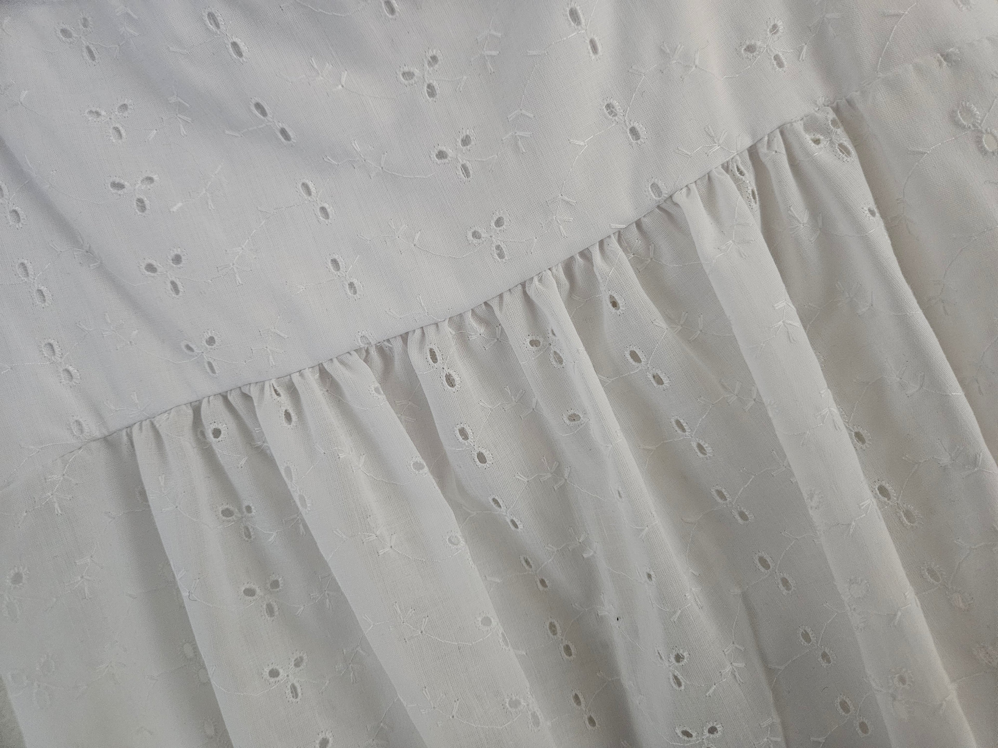 Liquette Double bretelles broderie anglaise